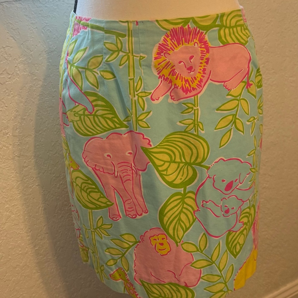Lilly Pulitzer Mini Skirt with Pink and Green San Diego Zoo Print size 4